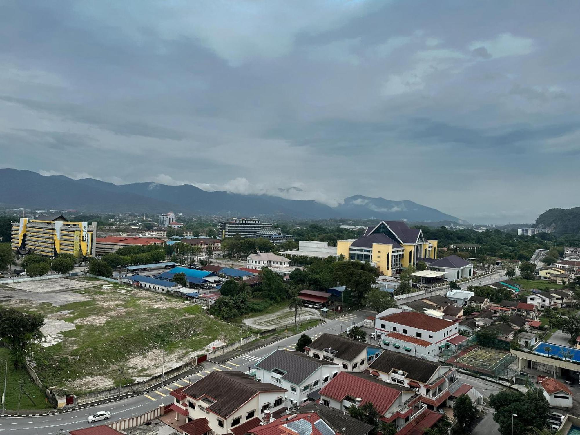 Kinta Riverfront Hotel & Suites Ипох Екстериор снимка