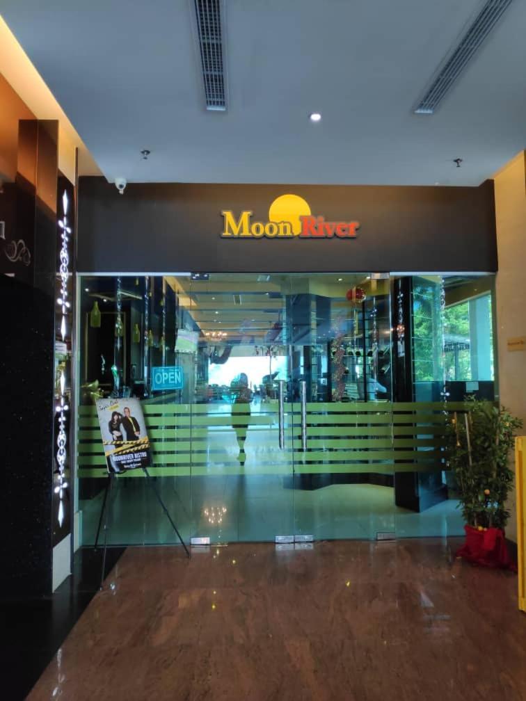 Kinta Riverfront Hotel & Suites Ипох Екстериор снимка