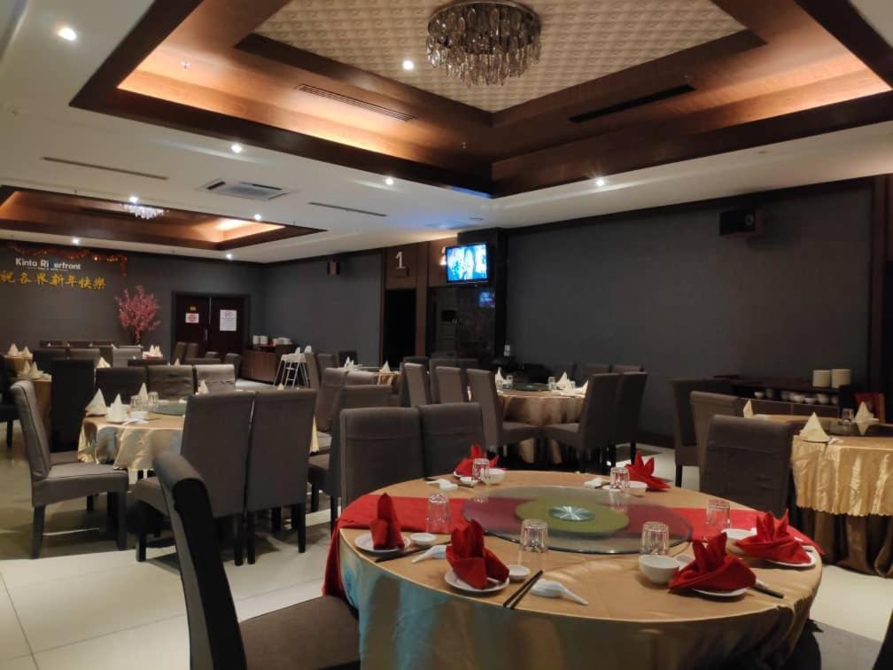Kinta Riverfront Hotel & Suites Ипох Екстериор снимка